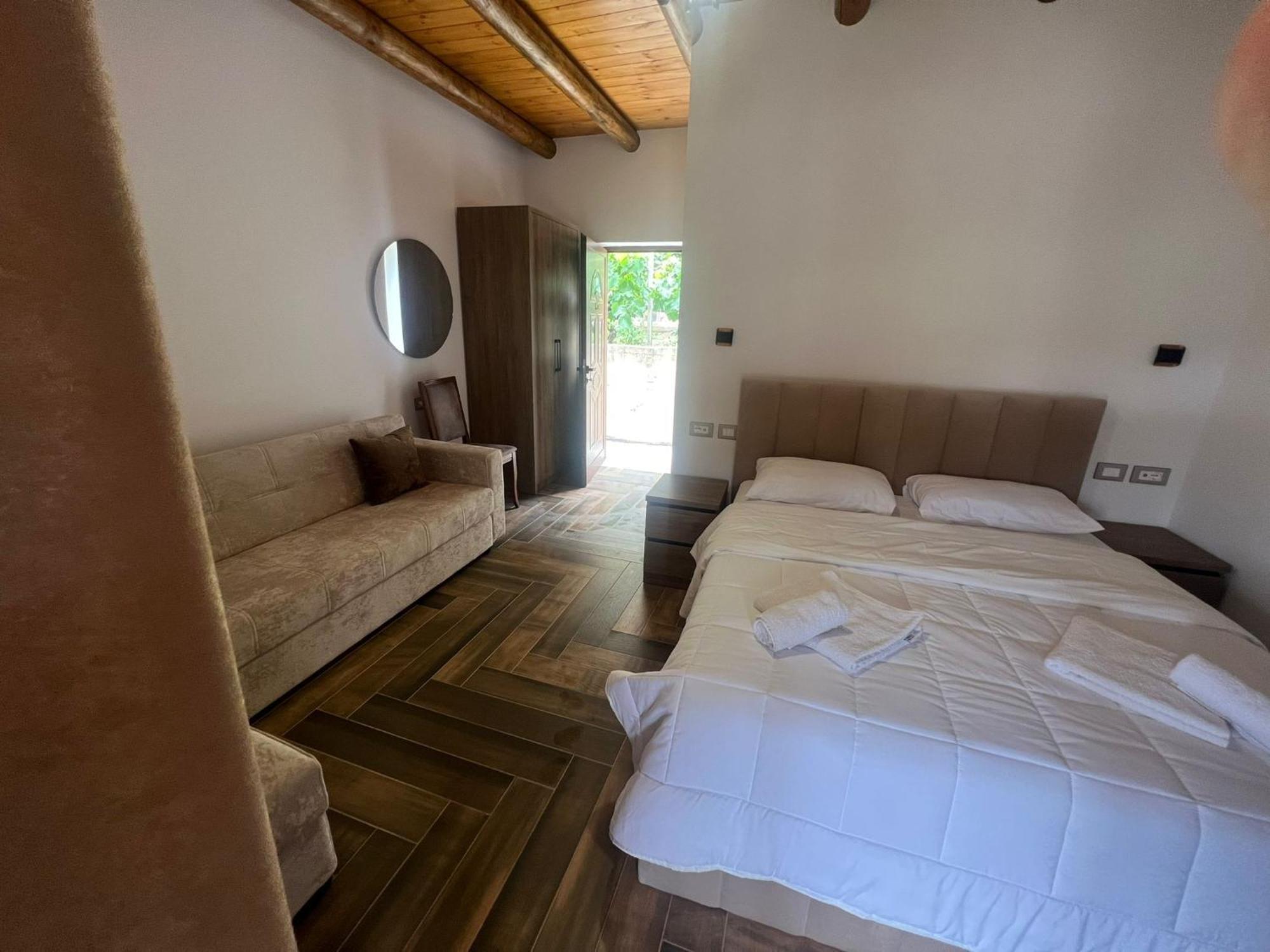 Guest House Bracaj Zhaban Dış mekan fotoğraf